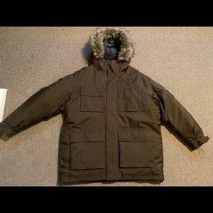 Mens Eddie Bauer premium Goose filled down winter parka.